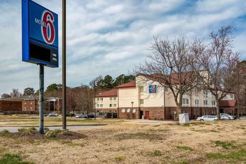Motel 6 Rocky Mount