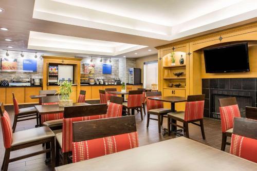 Hotel Comfort Inn And Suites Crabtree