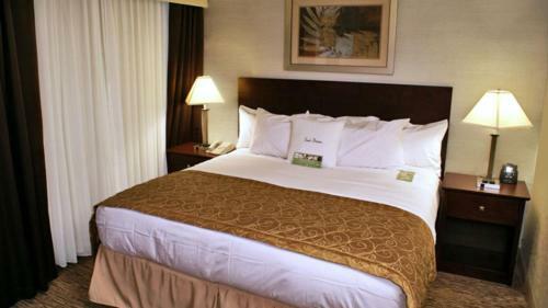 Hotel Doubletree By Hilton Rocky Mount