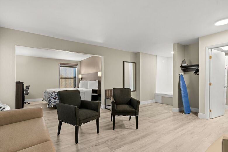 Magnuson Hotel Washington