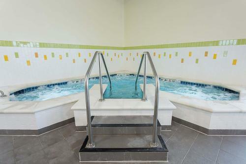 Hotel Fairfield Inn & Suites By Marriott Jamestown
