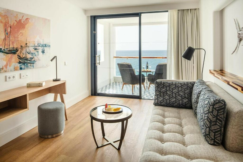 Hotel Fariones