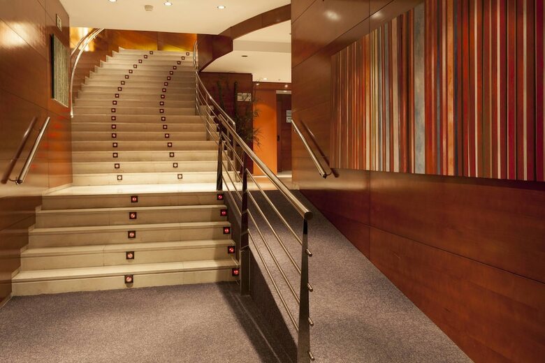 AC Hotel Le�n San Antonio By Marriott