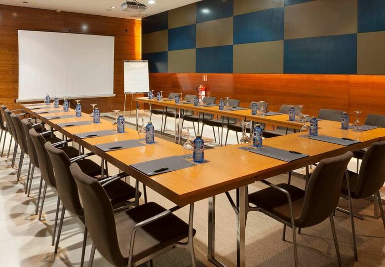 AC Hotel Le�n San Antonio By Marriott