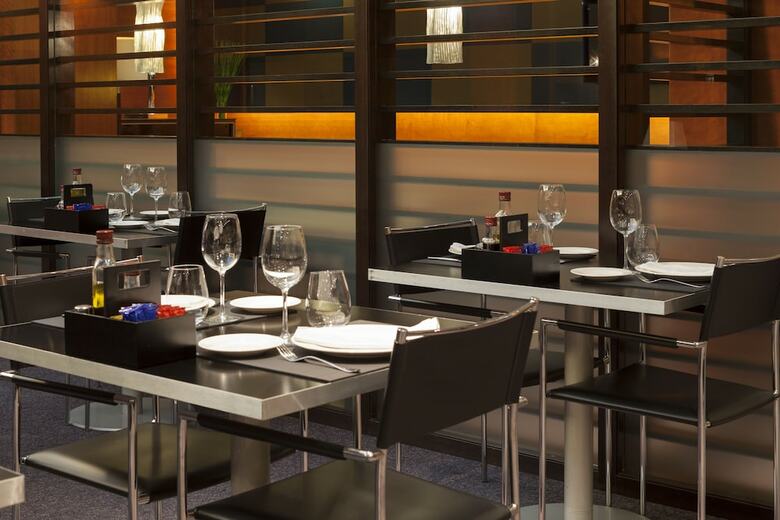 AC Hotel Le�n San Antonio By Marriott