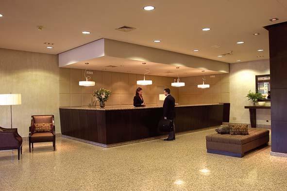 Hotel Cortes De Leon