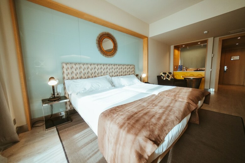 Hotel Barcel� Le�n Conde Luna