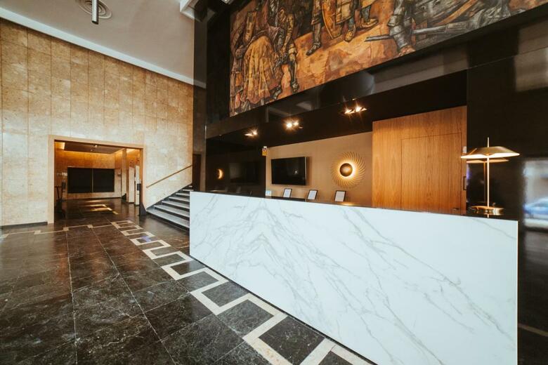 Hotel Barcel� Le�n Conde Luna