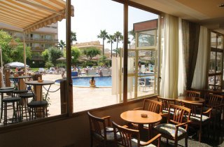 Helios Hotel