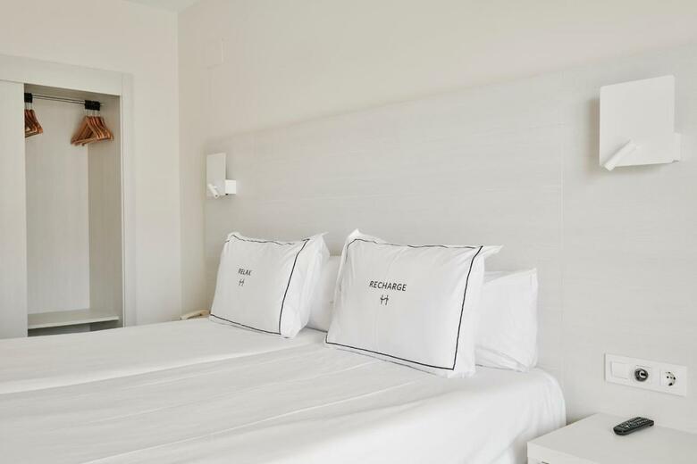 Helios Hotel