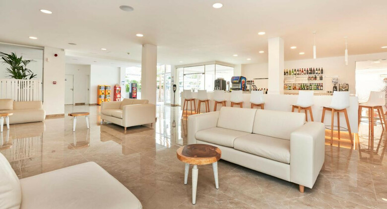 Hotel Globales Cala Bona Suites Globales