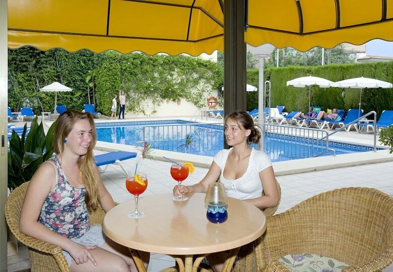 Hotel Amoros