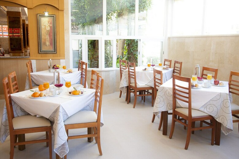 Hotel Amoros