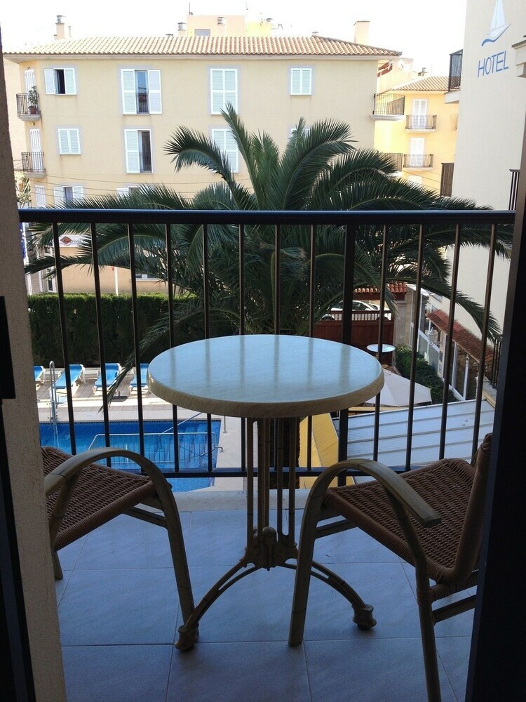 Hotel Amoros