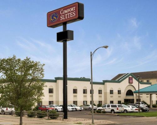 Hotel Comfort Suites Bismarck