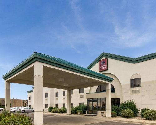 Hotel Comfort Suites Bismarck