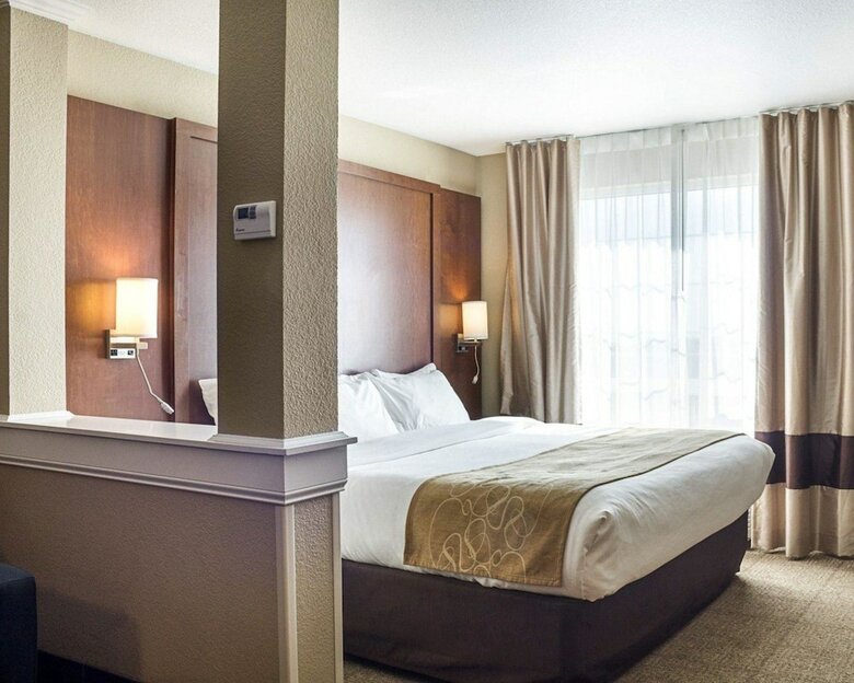 Hotel Comfort Suites Minot