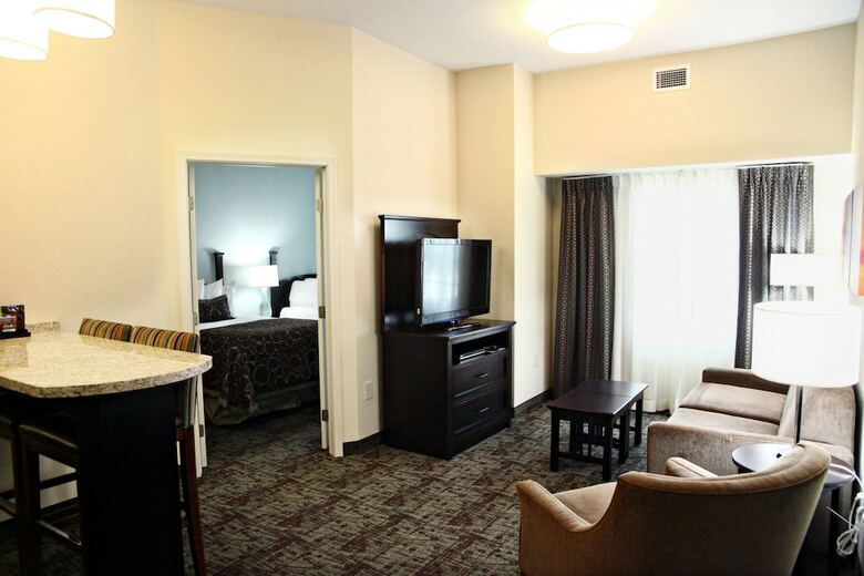 Hotel Staybridge Suites Minot