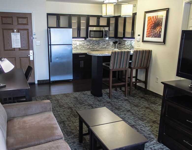 Hotel Staybridge Suites Minot