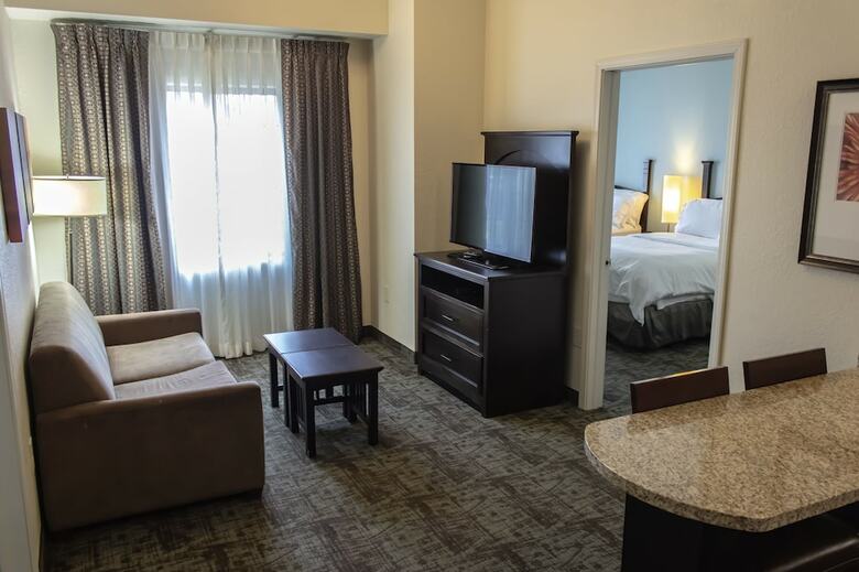 Hotel Staybridge Suites Minot