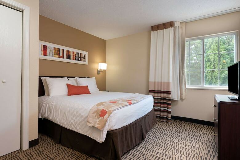 Hotel Hawthorn Suites Cincinnati Blue Ash
