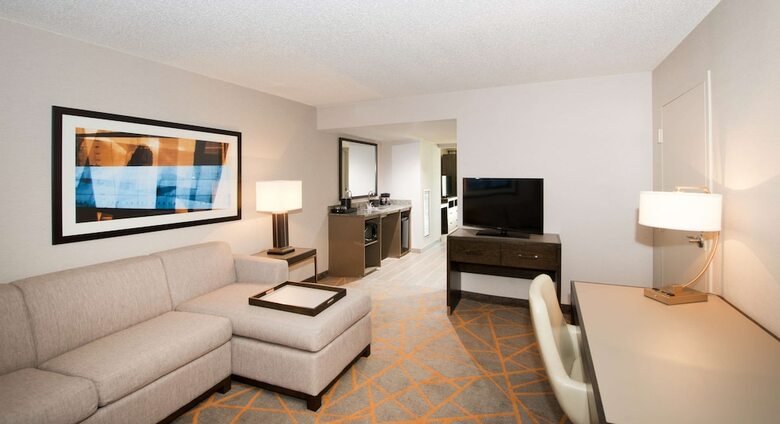 Hotel Embassy Suites By Hilton Cincinnati Northeast - Blue Ash