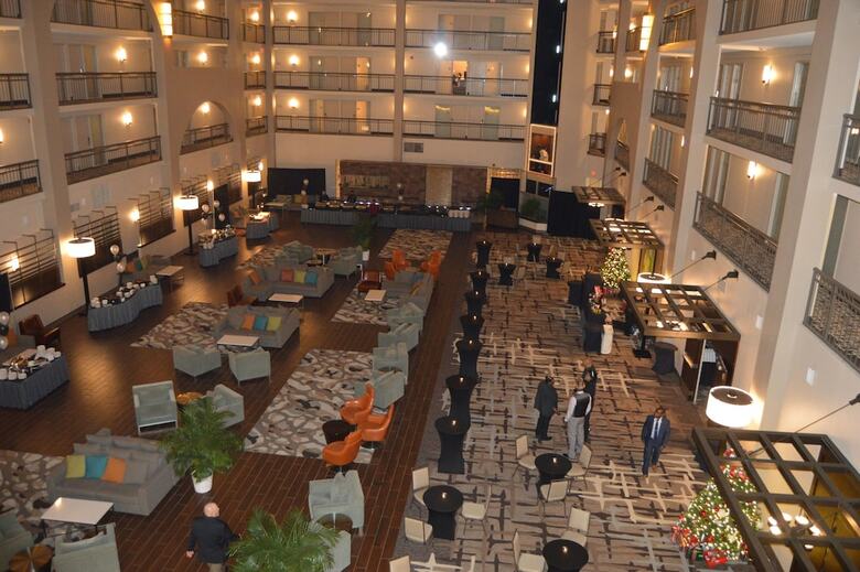 Hotel Embassy Suites By Hilton Cincinnati Northeast - Blue Ash