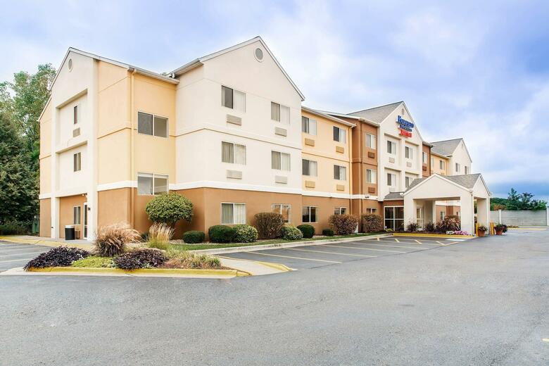 Hotel Fairfield Inn & Suites Canton