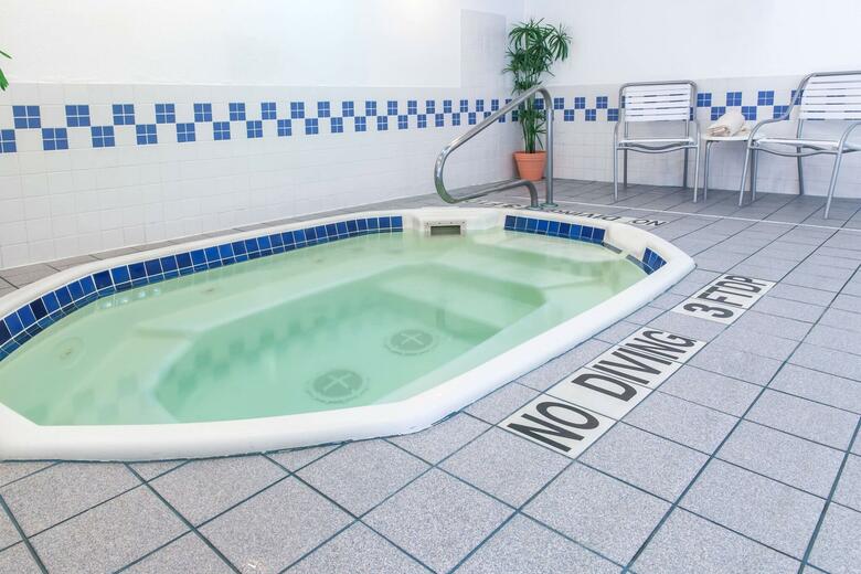 Hotel Fairfield Inn & Suites Canton