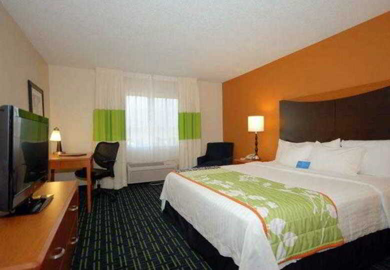Hotel Fairfield Inn & Suites Canton