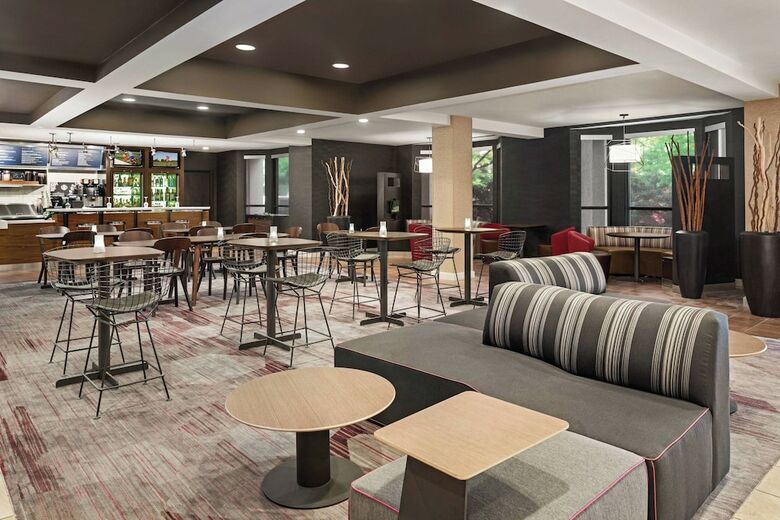 Hotel Courtyard By Marriott Dayton North