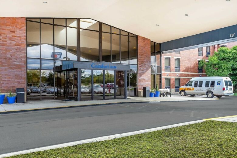 Hotel Comfort Inn Cleveland Airport