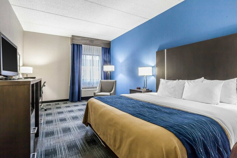 Hotel Comfort Inn Cleveland Airport