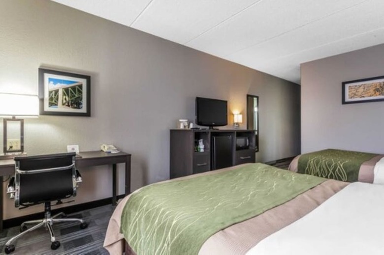 Hotel Comfort Inn Cleveland Airport