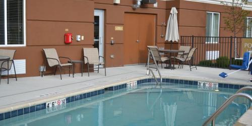 Hotel Candlewood Suites St Clairsville