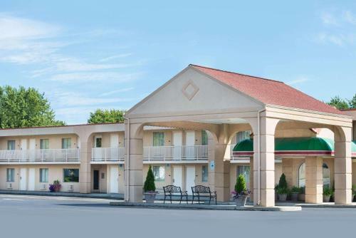 Hotel Baymont Inn & Suites Sandusky