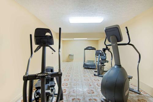 Hotel Baymont Inn & Suites Sandusky
