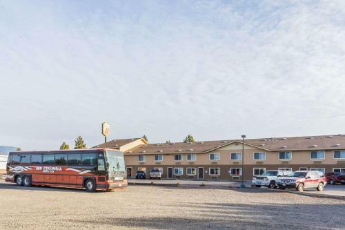 Hotel Super 8 By Wyndham Lagrande