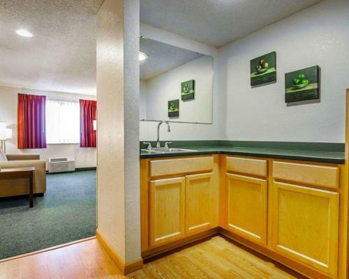 Hotel Quality Inn & Suites Springfield