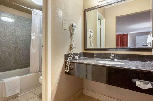 Hotel Days Inn & Suites Amish Country Lancaster
