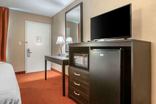 Hotel Days Inn & Suites Amish Country Lancaster