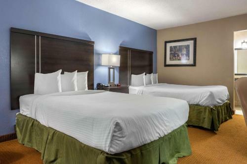 Hotel Days Inn & Suites Amish Country Lancaster
