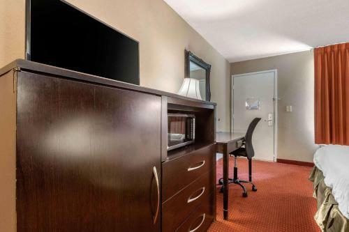 Hotel Days Inn & Suites Amish Country Lancaster