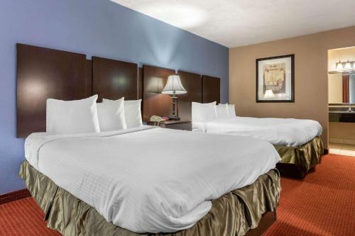 Hotel Days Inn & Suites Amish Country Lancaster