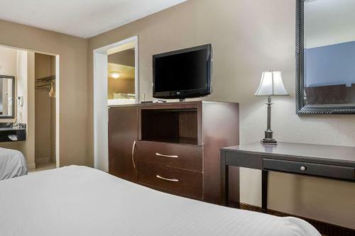 Hotel Days Inn & Suites Amish Country Lancaster