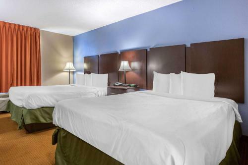 Hotel Days Inn & Suites Amish Country Lancaster
