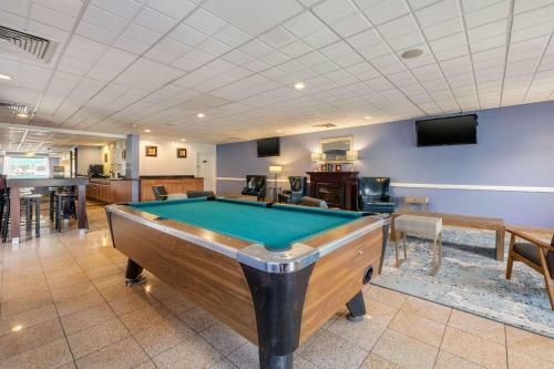 Hotel Days Inn & Suites Amish Country Lancaster