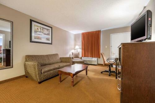 Hotel Days Inn & Suites Amish Country Lancaster