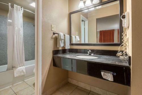 Hotel Days Inn & Suites Amish Country Lancaster