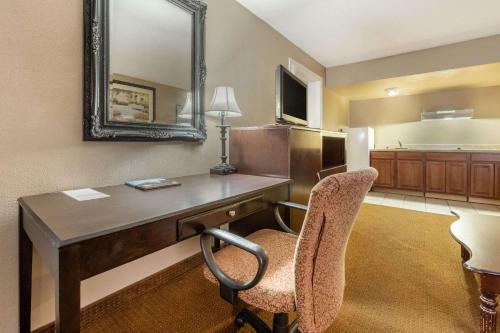 Hotel Days Inn & Suites Amish Country Lancaster
